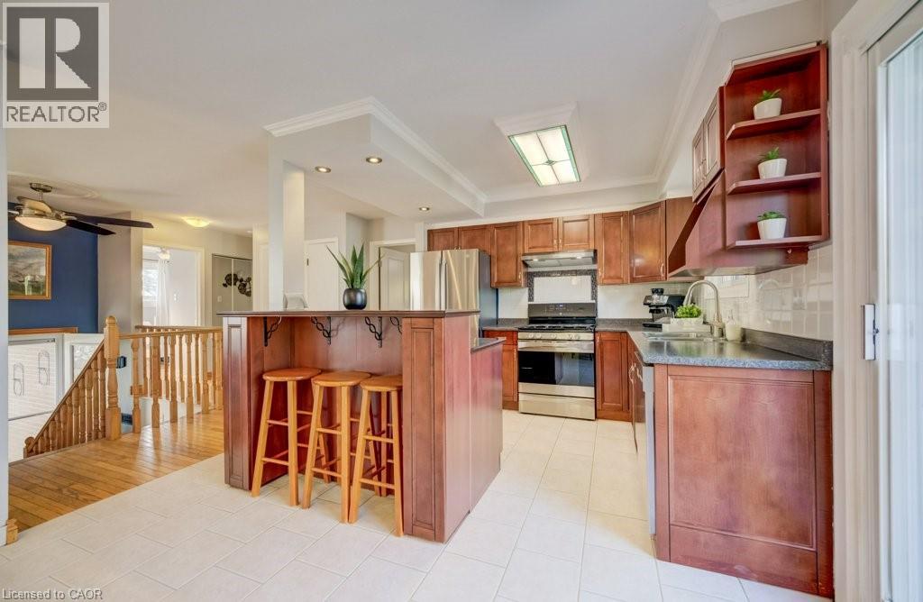 330 Daleview Place, Waterloo, Ontario  N2L 5M5 - Photo 7 - 40818316