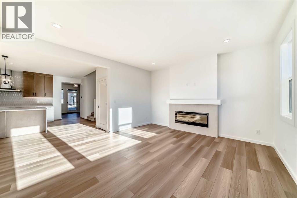 67 Creekside Path Sw, Calgary, Alberta  T2X 5V9 - Photo 12 - A2294127