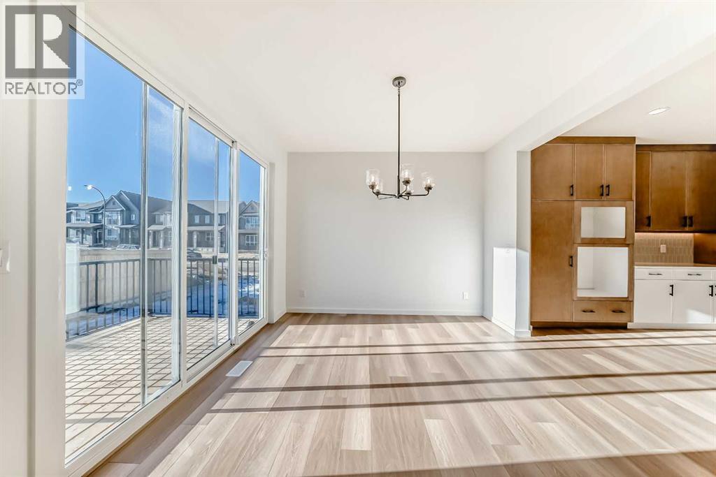 67 Creekside Path Sw, Calgary, Alberta  T2X 5V9 - Photo 11 - A2294127