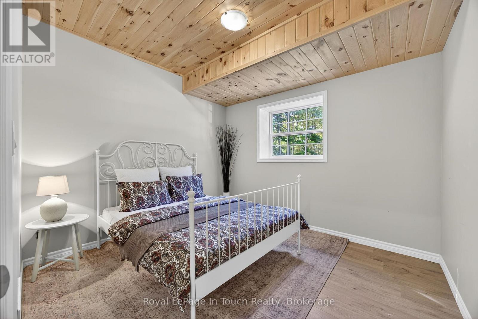 62 Tanners Road, Tay, Ontario  L0K 2C0 - Photo 30 - S12475311