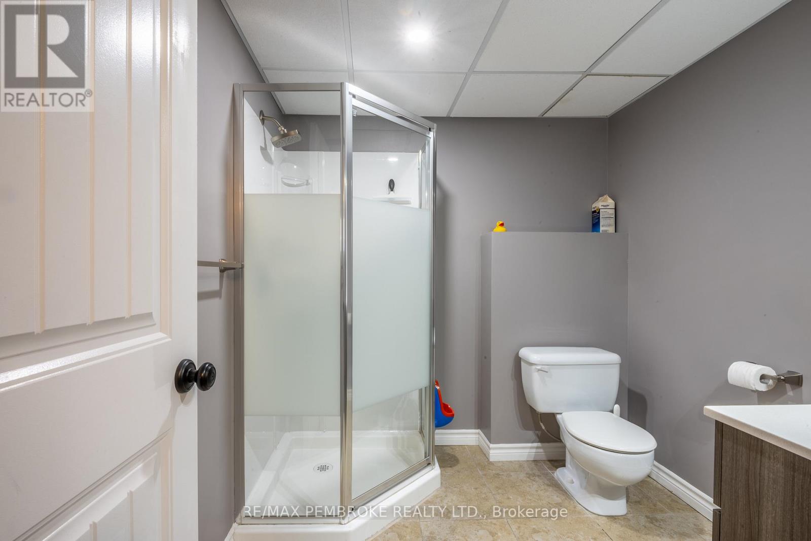 46 Highland Park Drive, Petawawa, Ontario  K8H 0A3 - Photo 27 - X12994374