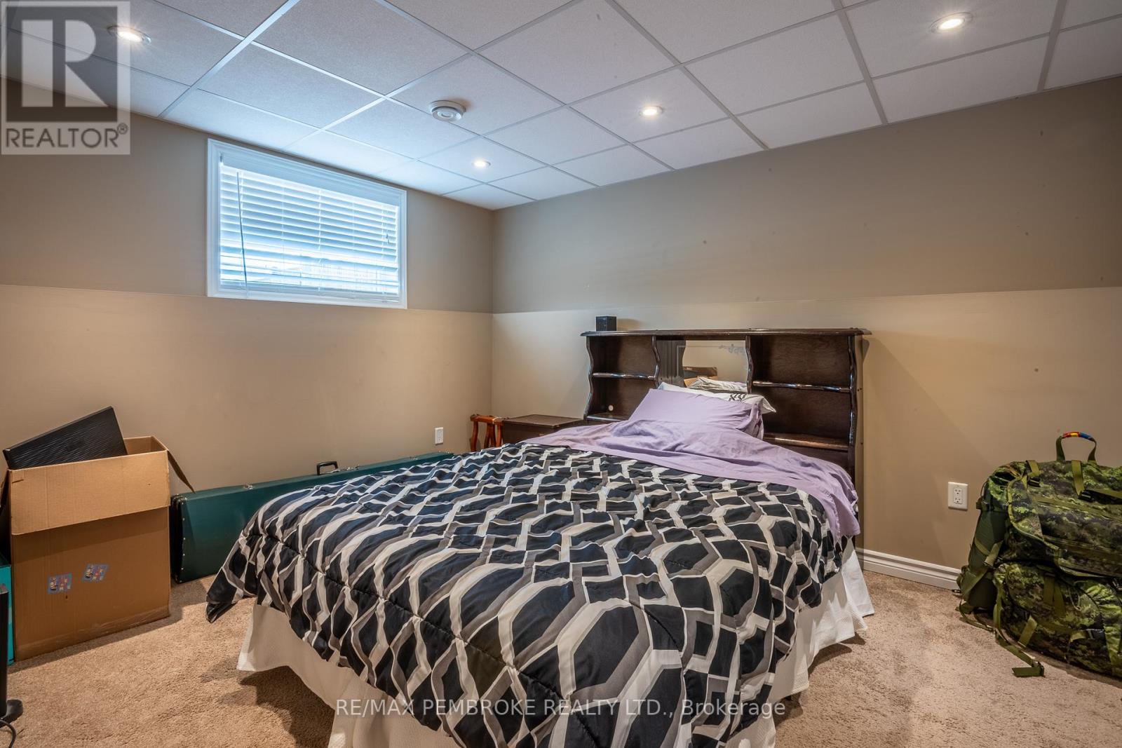 46 Highland Park Drive, Petawawa, Ontario  K8H 0A3 - Photo 31 - X12994374