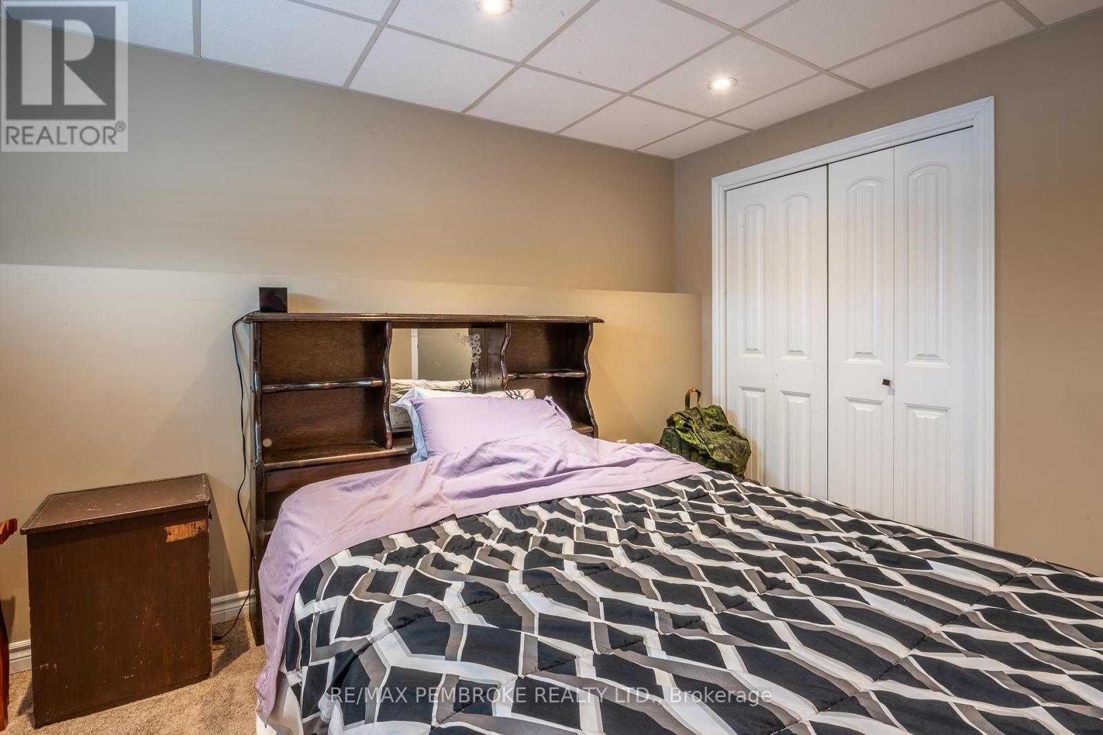 46 Highland Park Drive, Petawawa, Ontario  K8H 0A3 - Photo 32 - X12994374