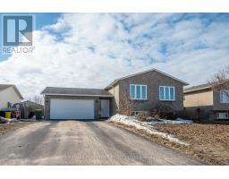 46 HIGHLAND PARK DRIVE, Petawawa, Ontario