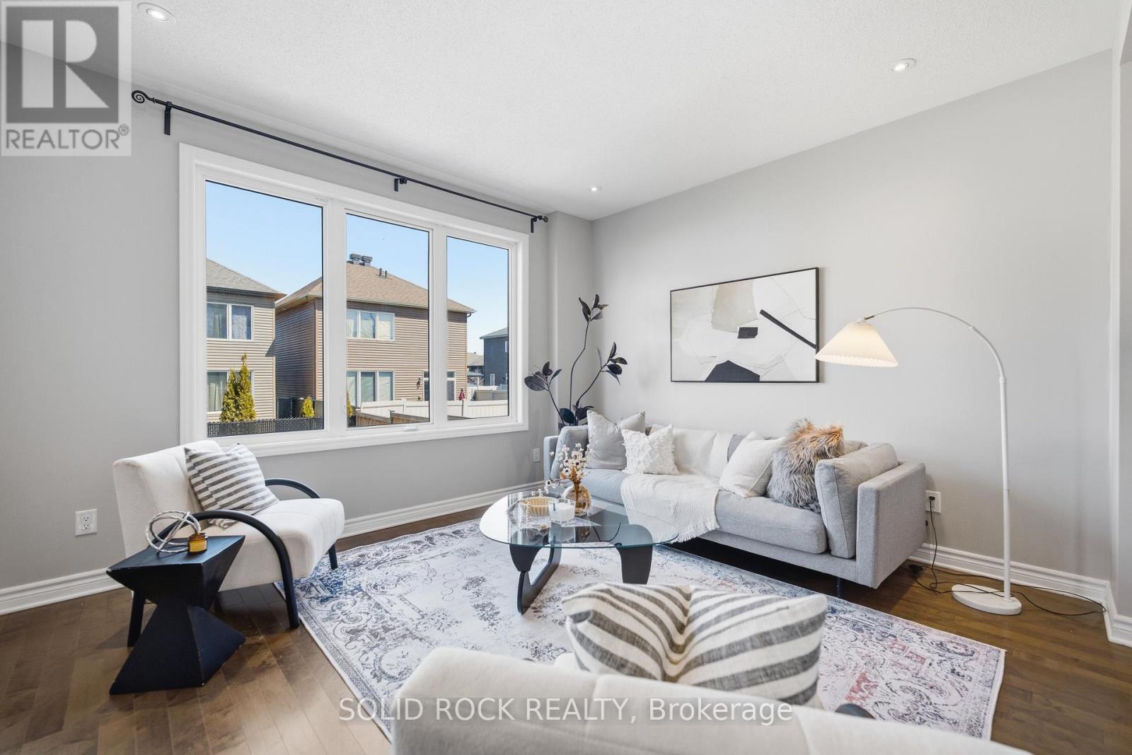 154 Westover Crescent E, Ottawa, Ontario  K2T 0K6 - Photo 14 - X12994384