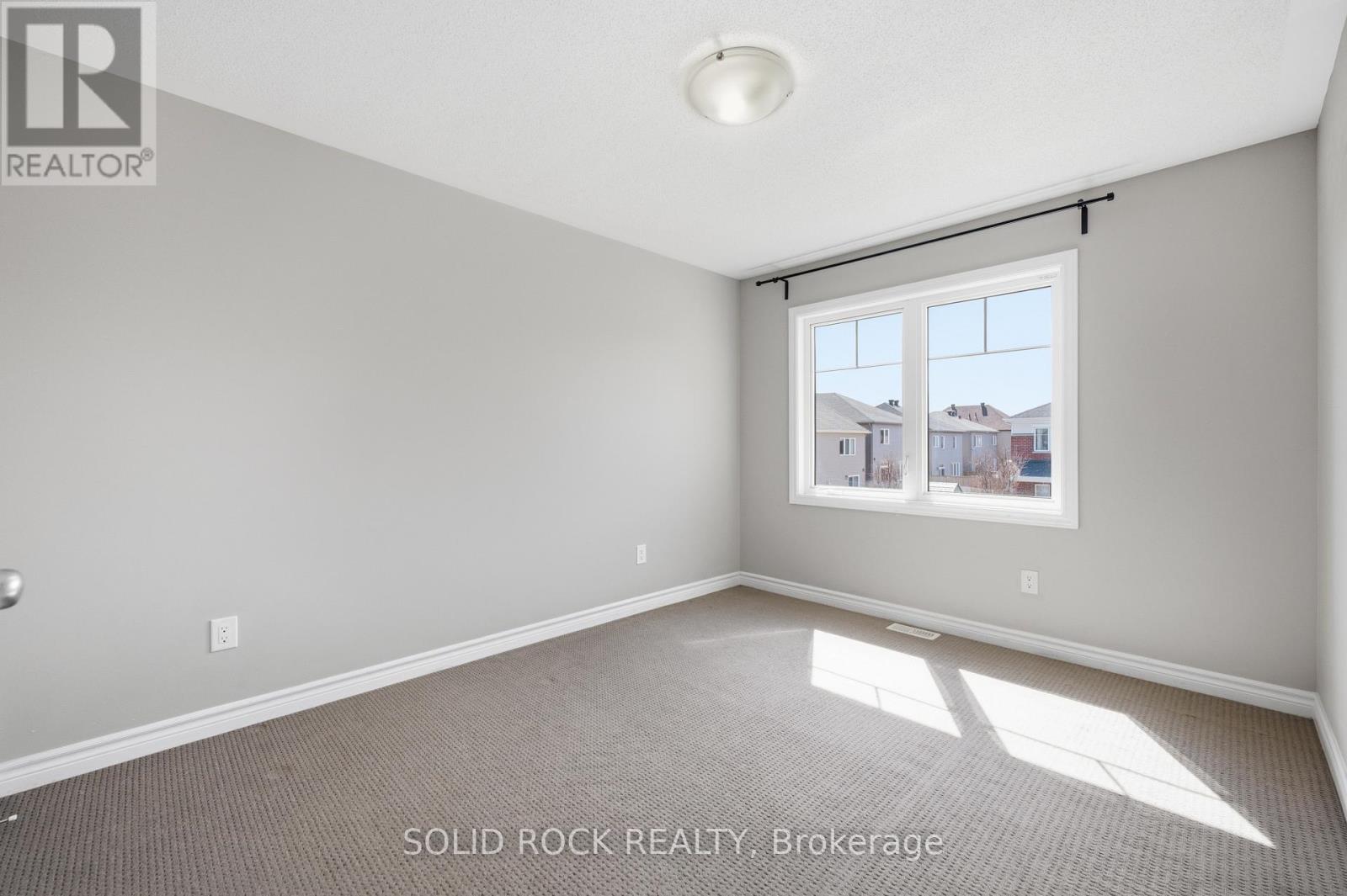 154 Westover Crescent E, Ottawa, Ontario  K2T 0K6 - Photo 25 - X12994384