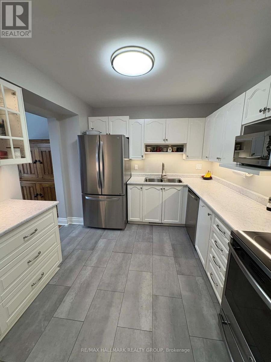 155 Markland Crescent, Ottawa, Ontario K2G 5Z7 - Photo 9 - X12994388