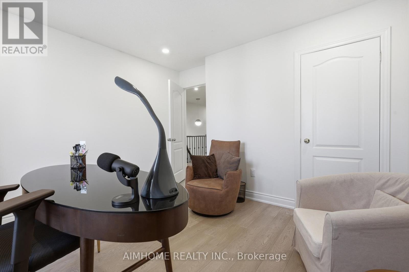 47 O'hara Crescent, Richmond Hill, Ontario  L4E 4L3 - Photo 14 - N12994248