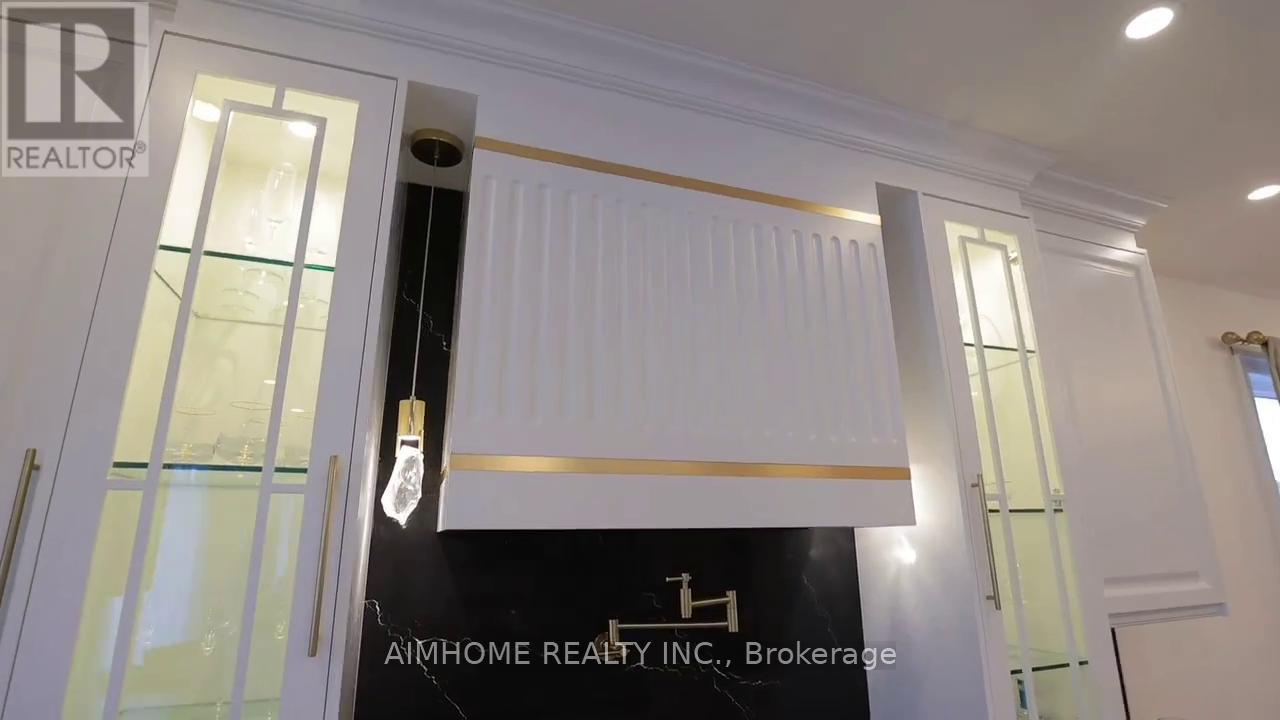 47 O'hara Crescent, Richmond Hill, Ontario  L4E 4L3 - Photo 41 - N12994248