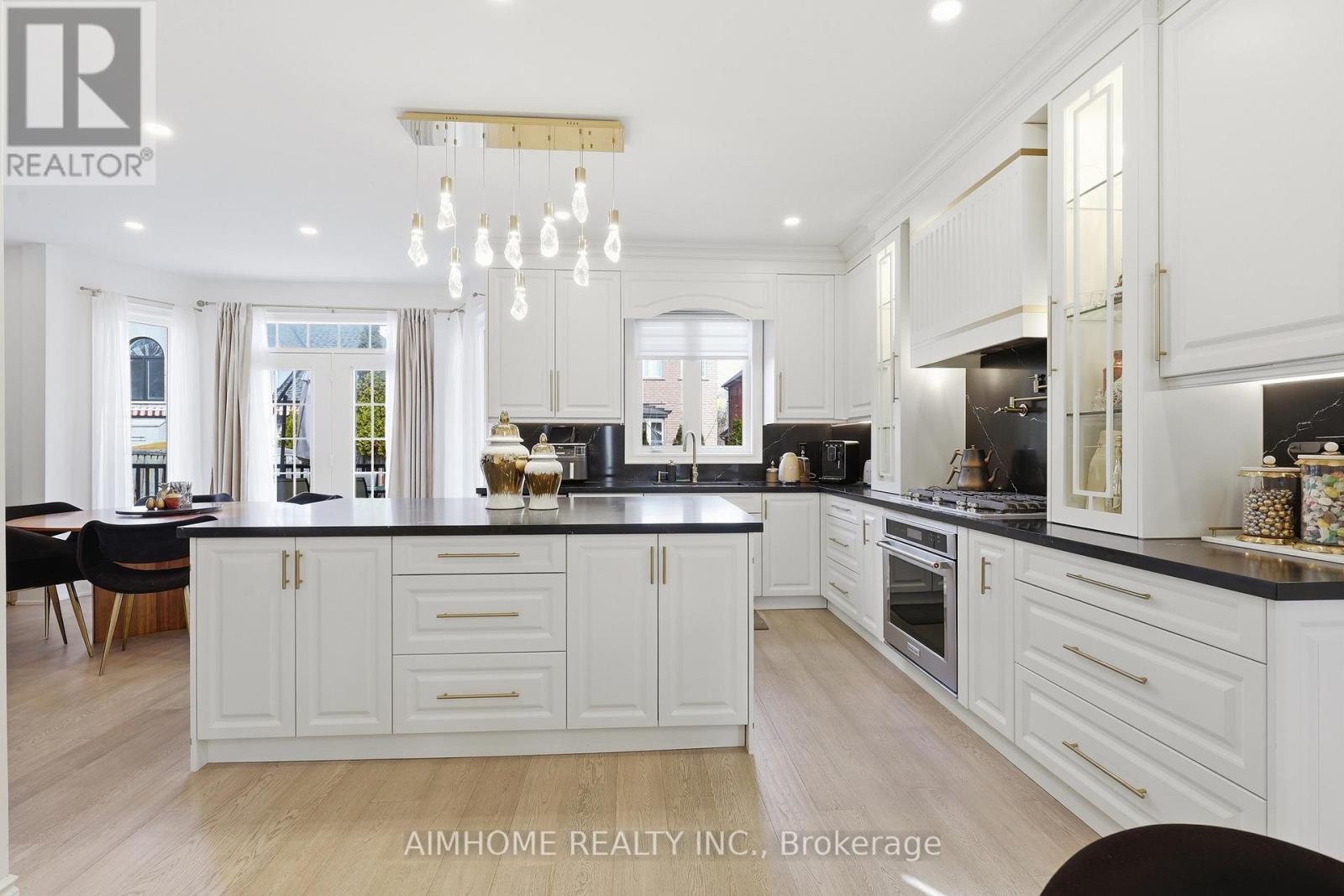 47 O'hara Crescent, Richmond Hill, Ontario  L4E 4L3 - Photo 4 - N12994248