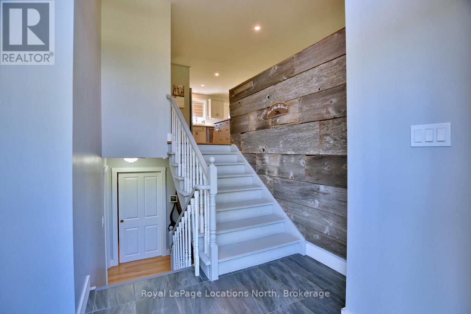 44 Donald Avenue, Clearview, Ontario  L0M 1P0 - Photo 13 - S12994404