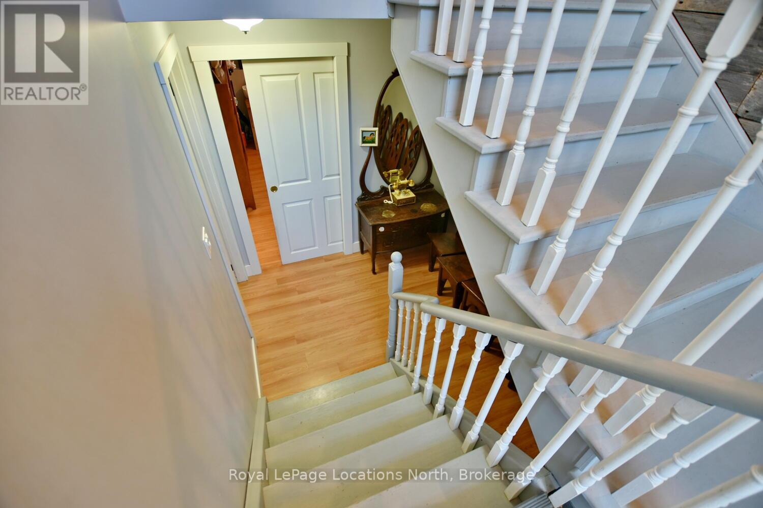 44 Donald Avenue, Clearview, Ontario  L0M 1P0 - Photo 34 - S12994404