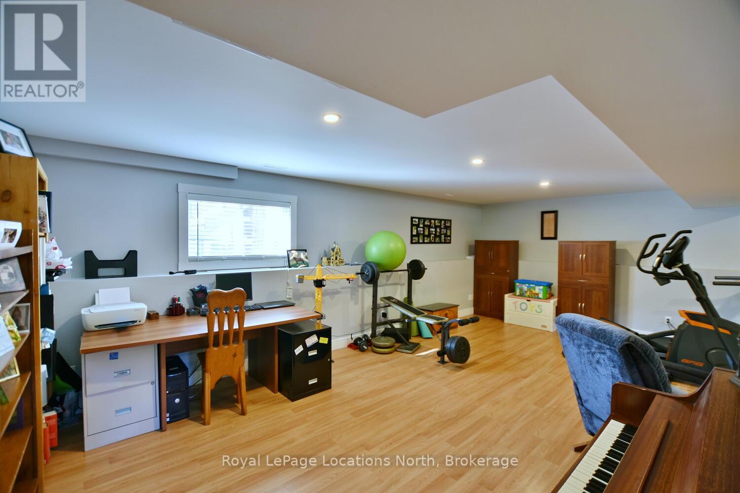 44 Donald Avenue, Clearview, Ontario  L0M 1P0 - Photo 36 - S12994404