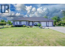 17 MINTO PINES Road, Minto, Ontario