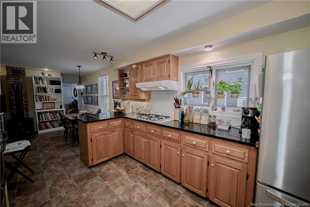 225 York Street, Fredericton, New Brunswick  E3B 3N9 - Photo 18 - NB136747