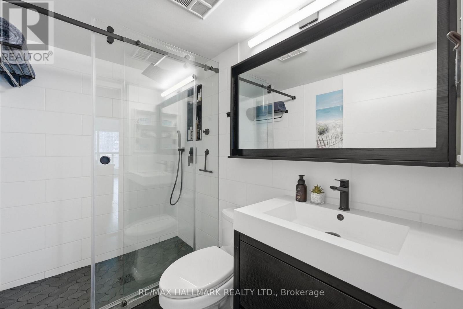 705 - 600 Queens Quay W, Toronto, Ontario M5V 3M3 - Photo 11 - C12994352