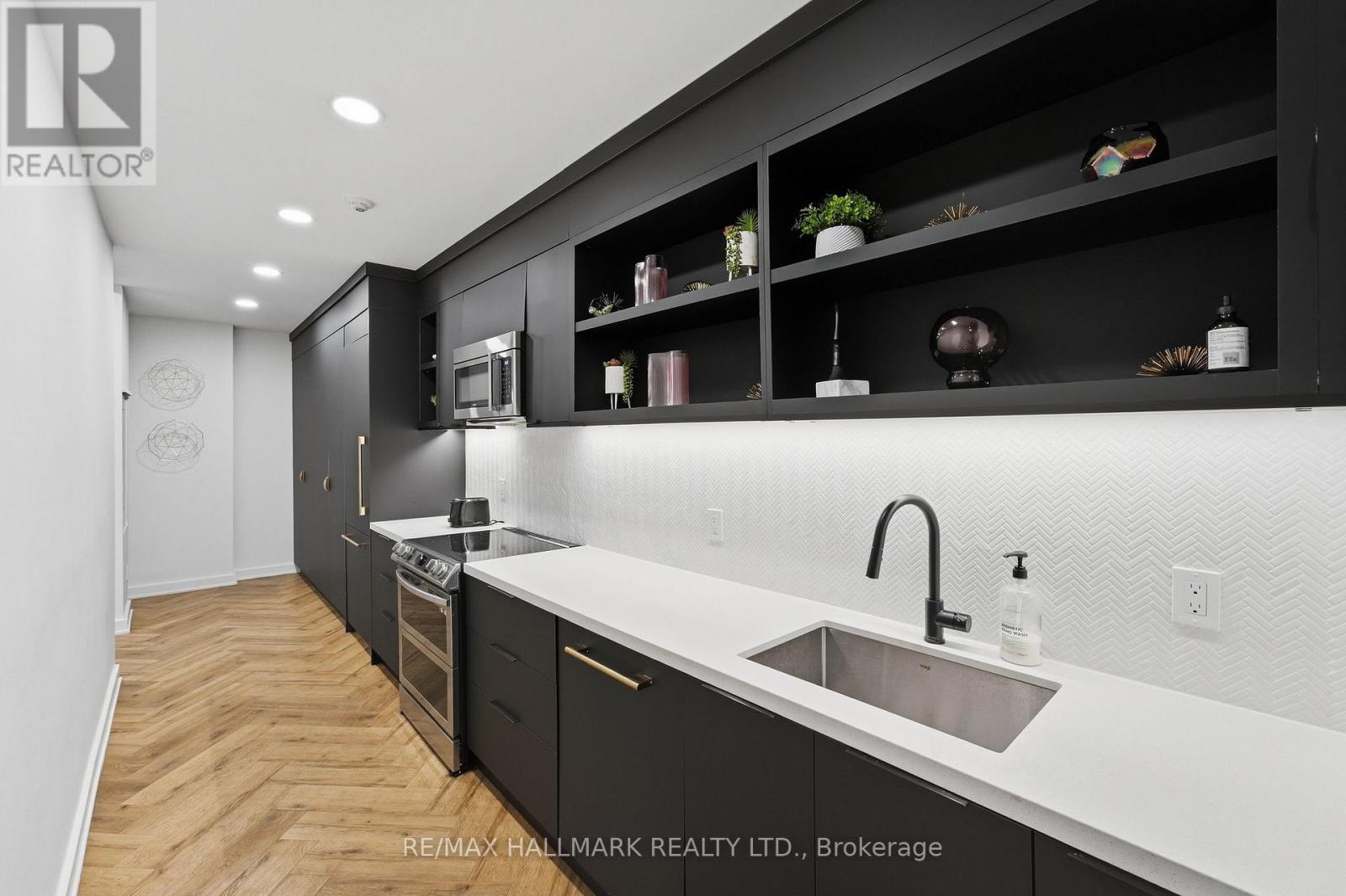 705 - 600 Queens Quay W, Toronto, Ontario M5V 3M3 - Photo 35 - C12994352