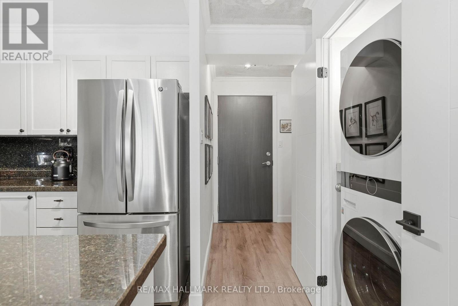 705 - 600 Queens Quay W, Toronto, Ontario M5V 3M3 - Photo 4 - C12994352