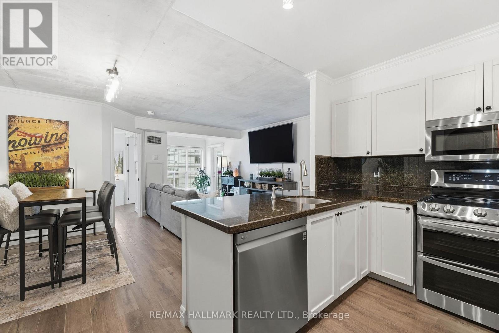 705 - 600 Queens Quay W, Toronto, Ontario M5V 3M3 - Photo 6 - C12994352