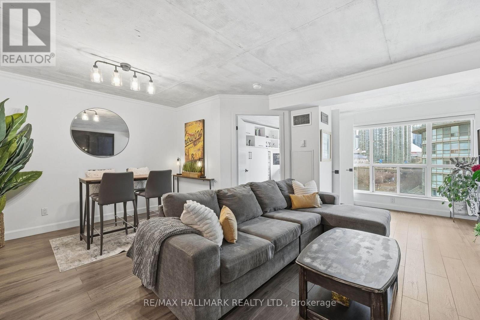 705 - 600 Queens Quay W, Toronto, Ontario M5V 3M3 - Photo 9 - C12994352