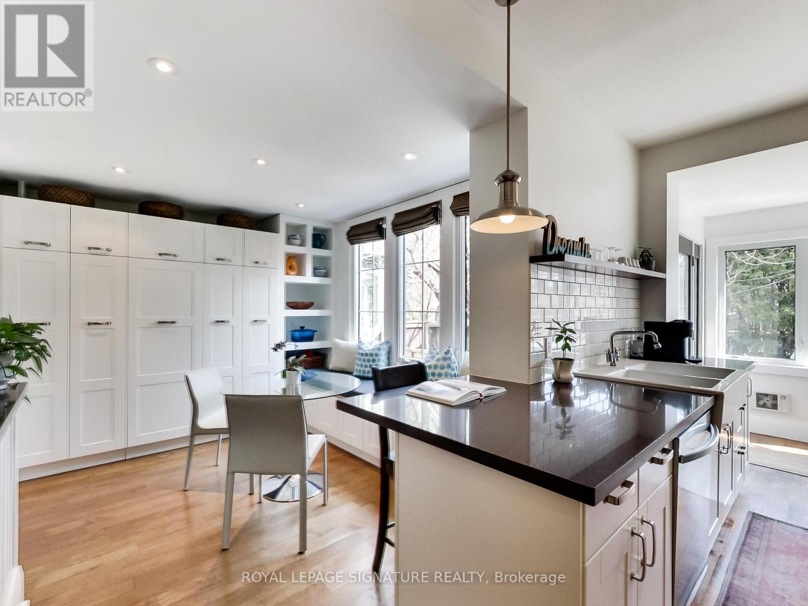 11 Delaware Avenue, Toronto, Ontario  M6H 2S8 - Photo 10 - C12994396