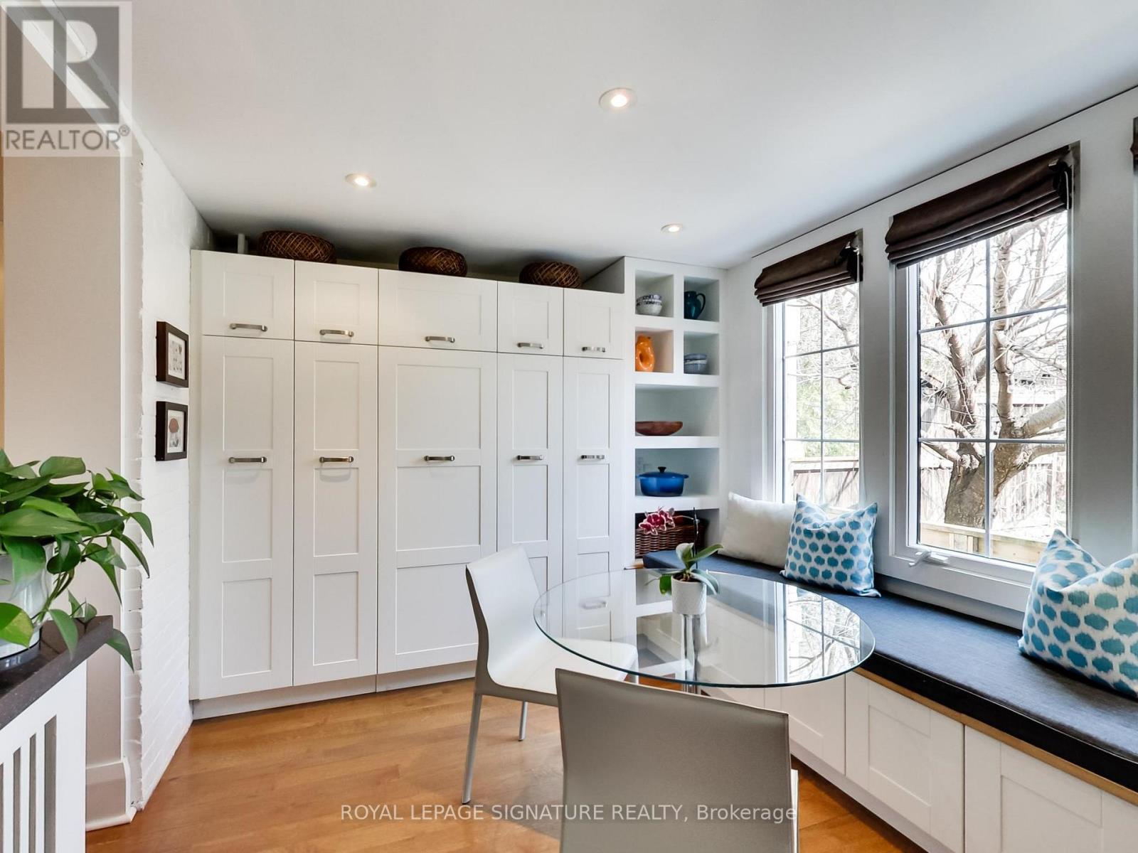 11 Delaware Avenue, Toronto, Ontario  M6H 2S8 - Photo 11 - C12994396