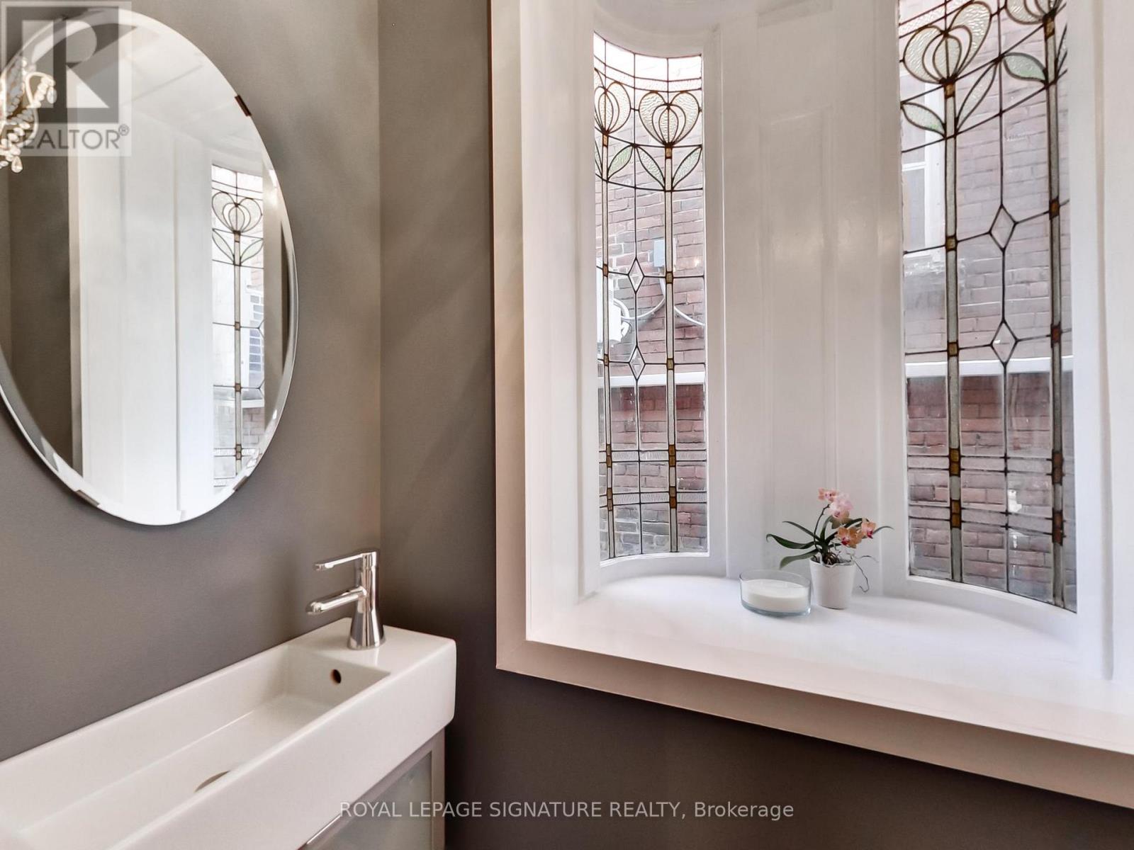 11 Delaware Avenue, Toronto, Ontario  M6H 2S8 - Photo 21 - C12994396