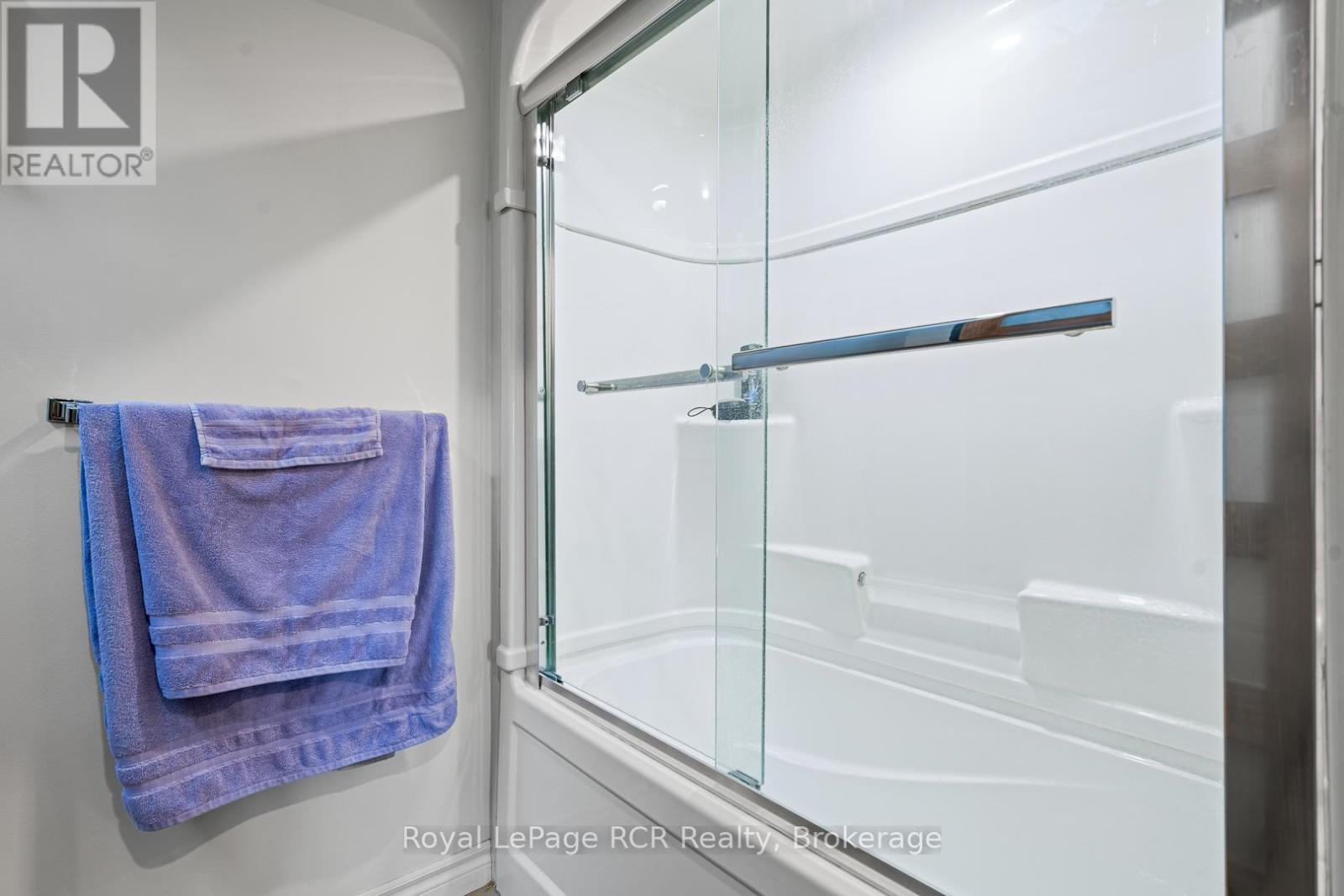 136 4th Avenue, Hanover, Ontario  N4N 2B3 - Photo 23 - X12981958