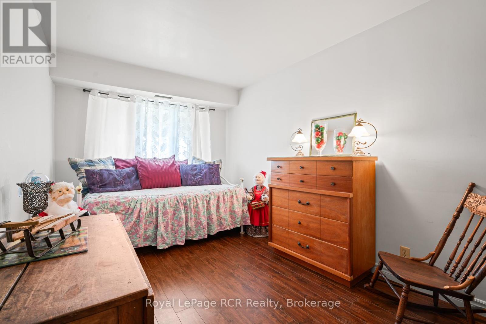 136 4th Avenue, Hanover, Ontario  N4N 2B3 - Photo 17 - X12981958