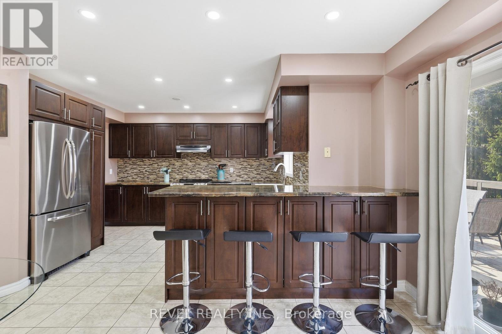 116 Hibbard Drive, Ajax, Ontario  L1Z 1J8 - Photo 8 - E12994362