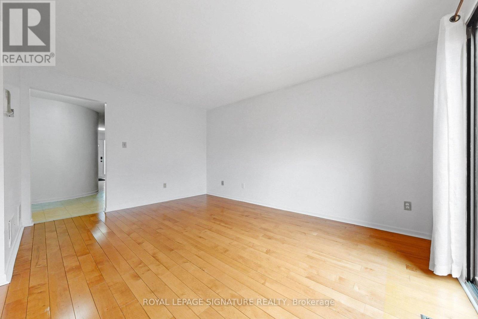 27 Rainthorpe Crescent, Toronto, Ontario  M1W 3S6 - Photo 13 - E12994390