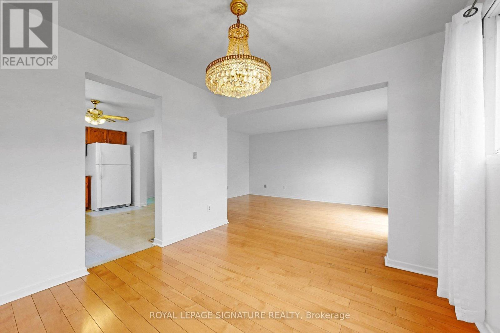 27 Rainthorpe Crescent, Toronto, Ontario  M1W 3S6 - Photo 19 - E12994390