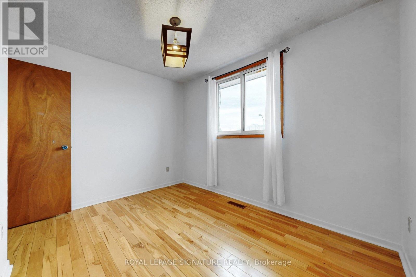 27 Rainthorpe Crescent, Toronto, Ontario  M1W 3S6 - Photo 32 - E12994390