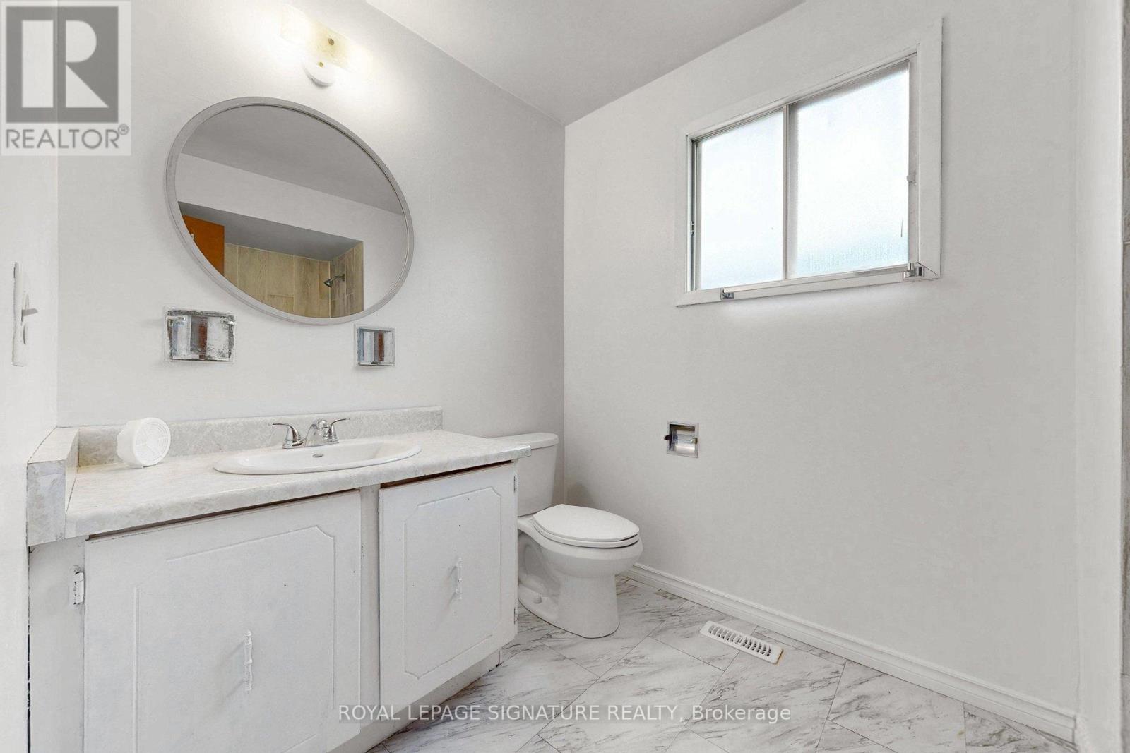 27 Rainthorpe Crescent, Toronto, Ontario  M1W 3S6 - Photo 35 - E12994390