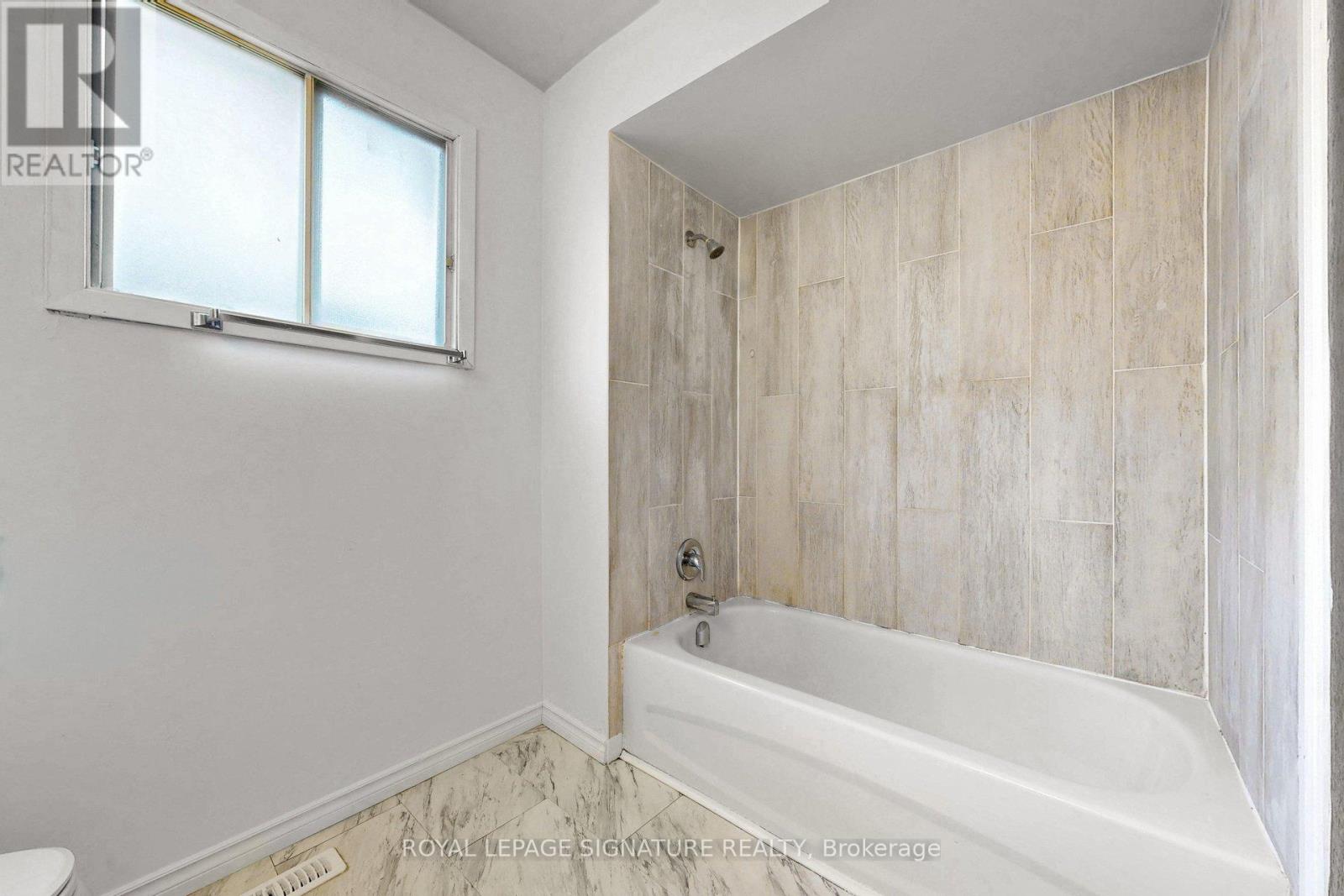 27 Rainthorpe Crescent, Toronto, Ontario  M1W 3S6 - Photo 36 - E12994390