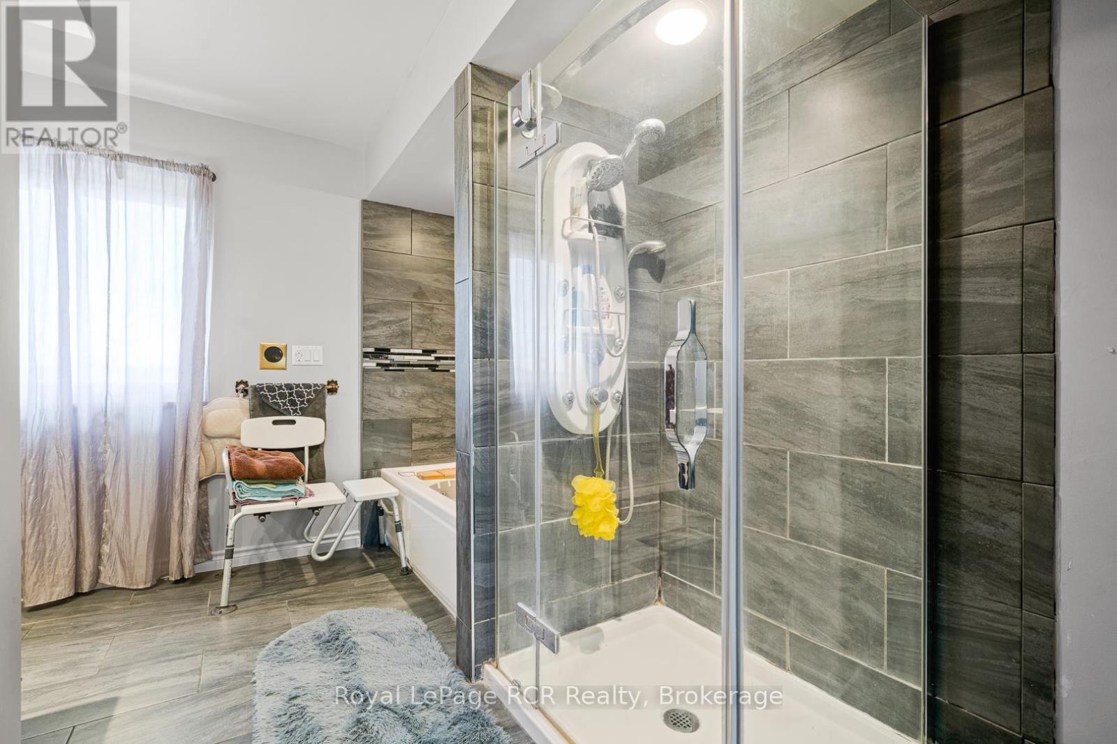 136 4th Avenue, Hanover, Ontario  N4N 2B3 - Photo 29 - X12981958