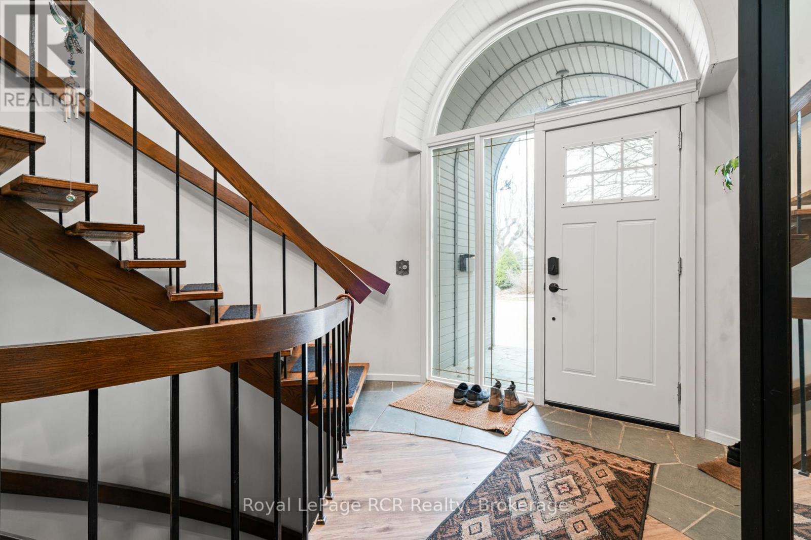 136 4th Avenue, Hanover, Ontario  N4N 2B3 - Photo 38 - X12981958