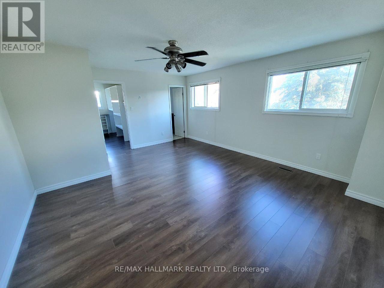 Main - 928 Wayne Drive, Newmarket, Ontario  L3Y 5T8 - Photo 9 - N12994354