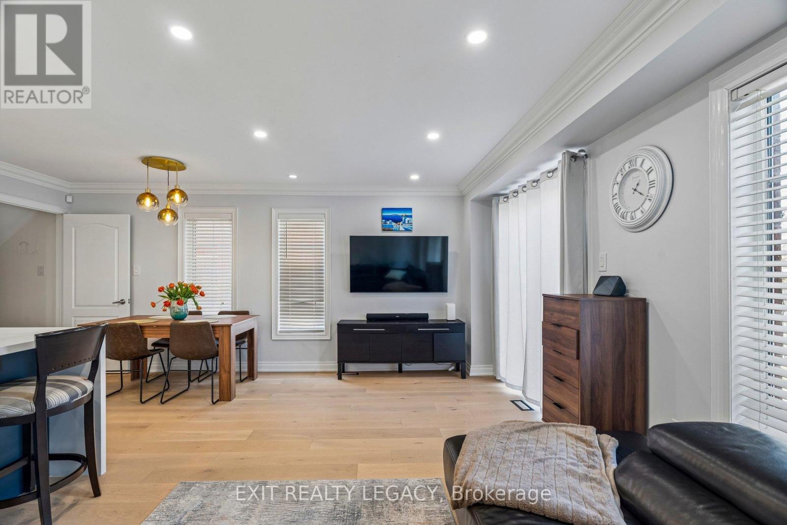 20 Lucena Crescent, Vaughan, Ontario  L6A 2W6 - Photo 15 - N12994412