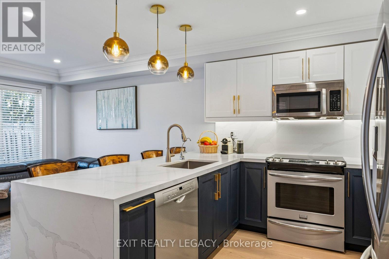 20 Lucena Crescent, Vaughan, Ontario  L6A 2W6 - Photo 22 - N12994412