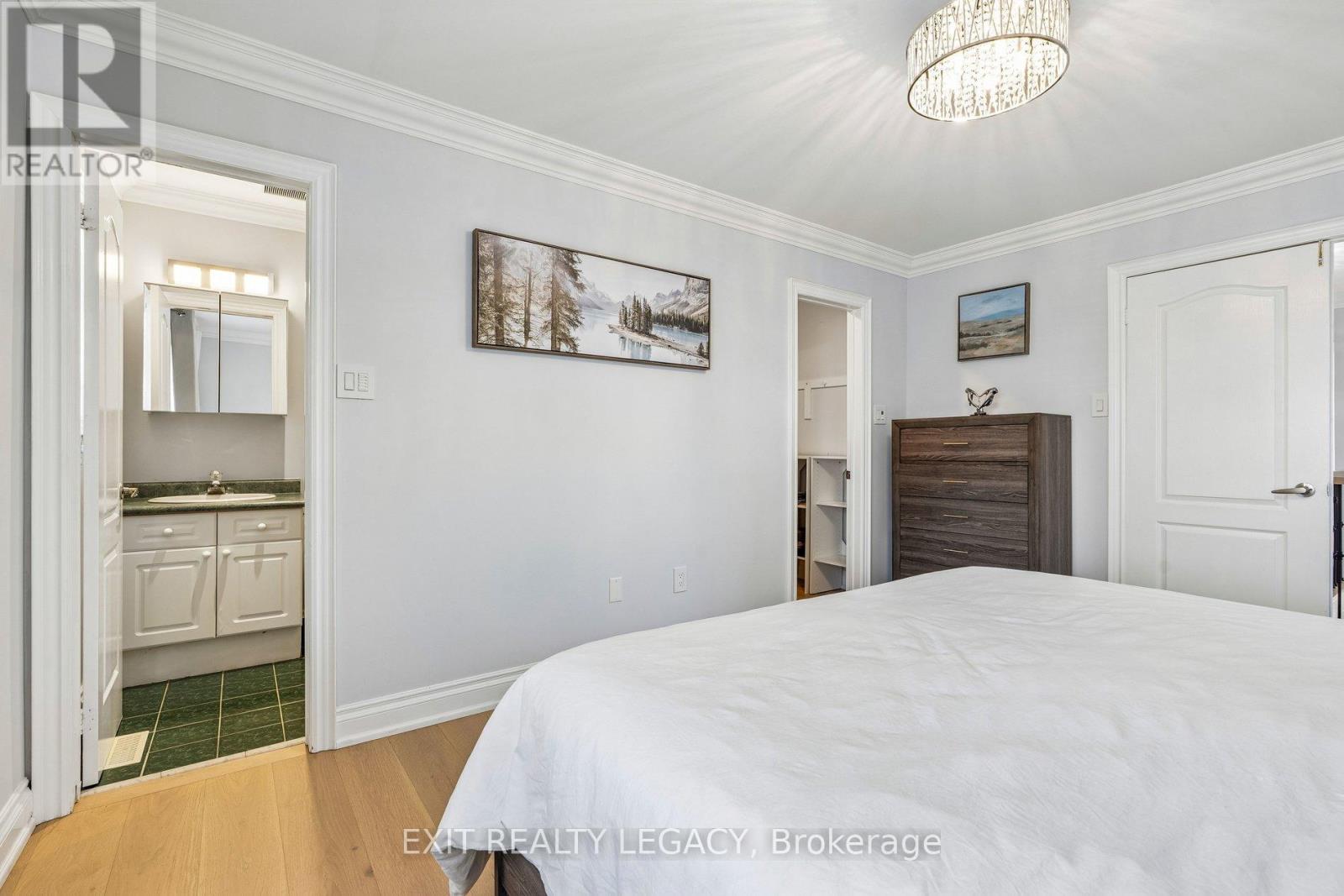 20 Lucena Crescent, Vaughan, Ontario  L6A 2W6 - Photo 33 - N12994412