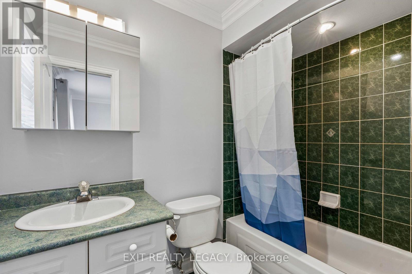 20 Lucena Crescent, Vaughan, Ontario  L6A 2W6 - Photo 34 - N12994412