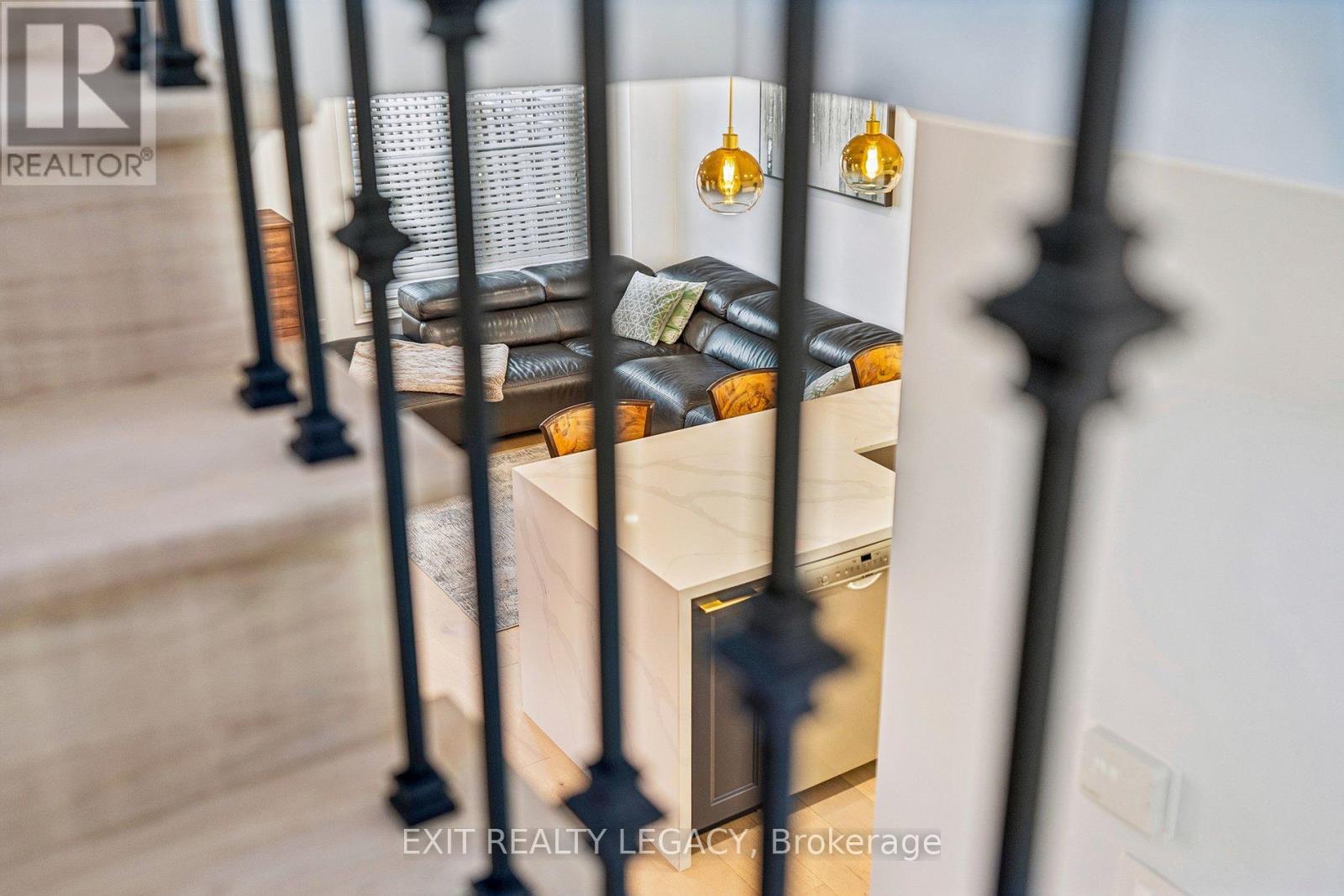 20 Lucena Crescent, Vaughan, Ontario  L6A 2W6 - Photo 40 - N12994412