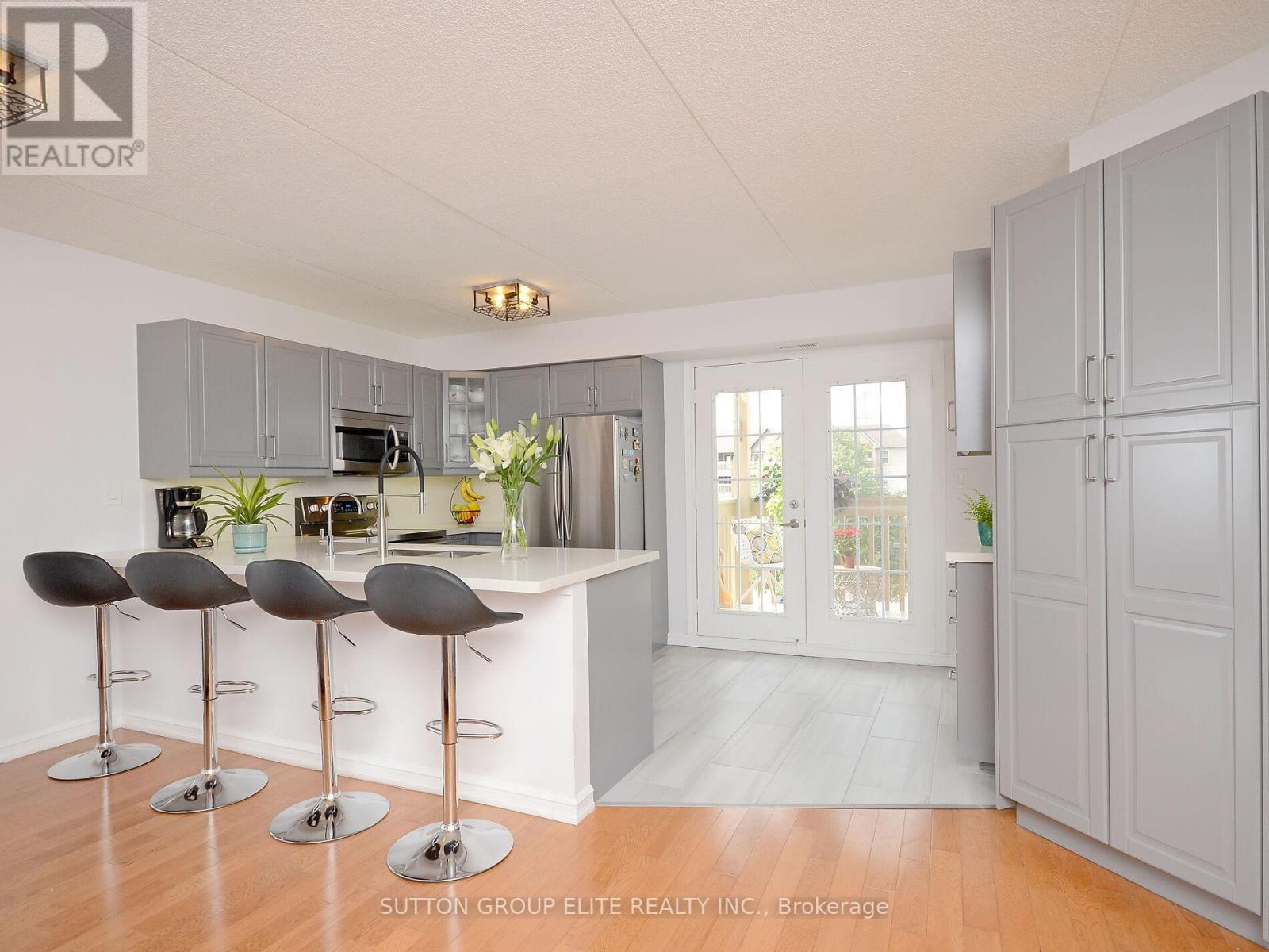 312 - 4013 Kilmer Drive, Burlington, Ontario  L7M 4M3 - Photo 13 - W12994364