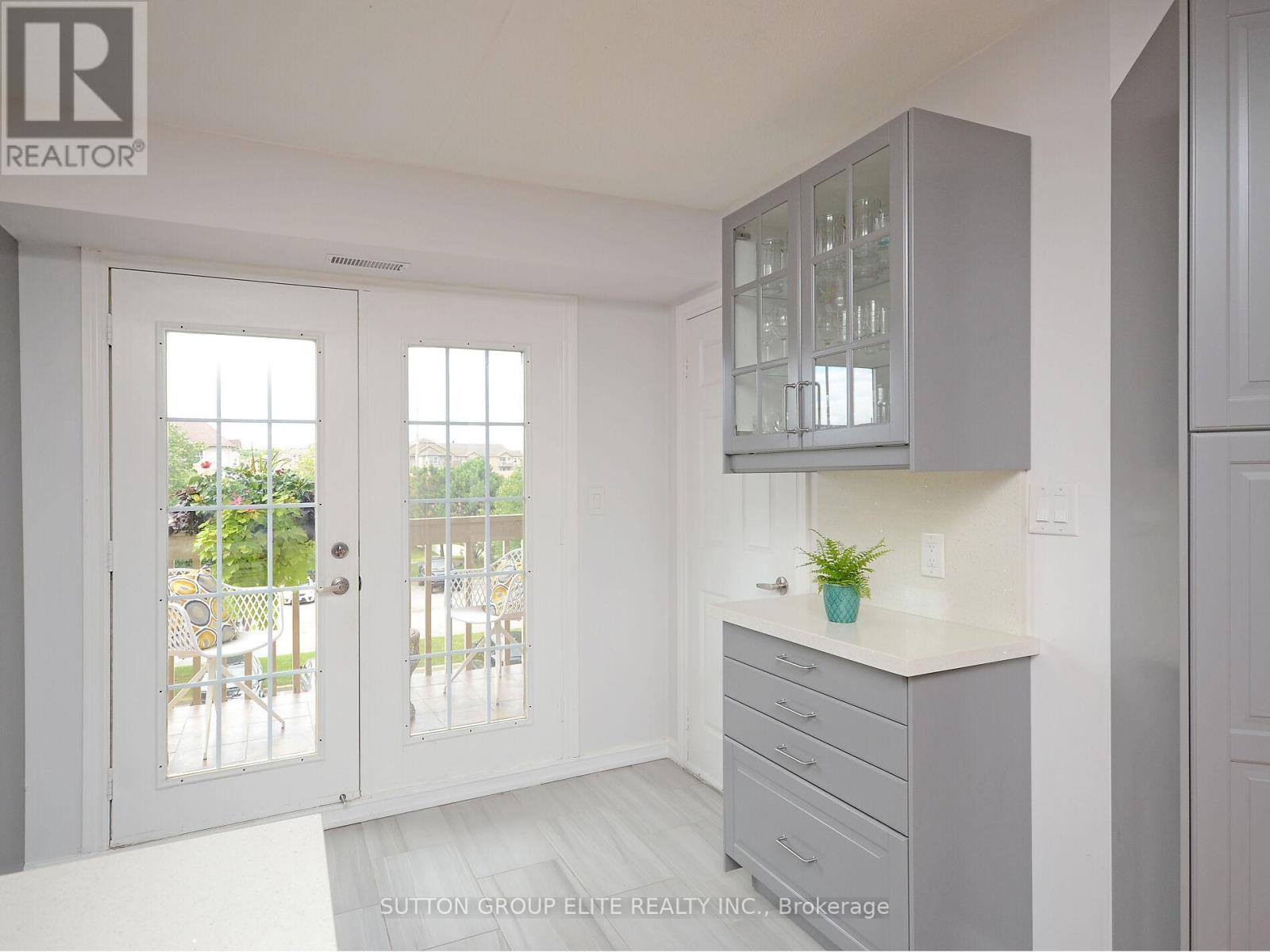 312 - 4013 Kilmer Drive, Burlington, Ontario  L7M 4M3 - Photo 24 - W12994364