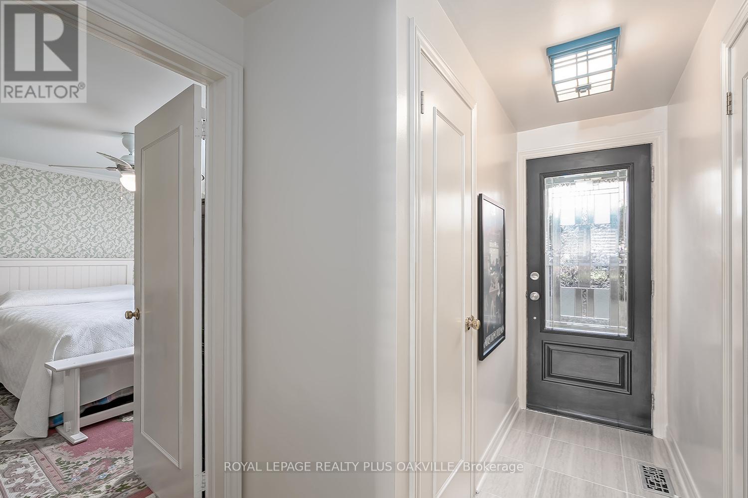 1507 Trenton Road, Oakville, Ontario  L6L 1K9 - Photo 24 - W12994368