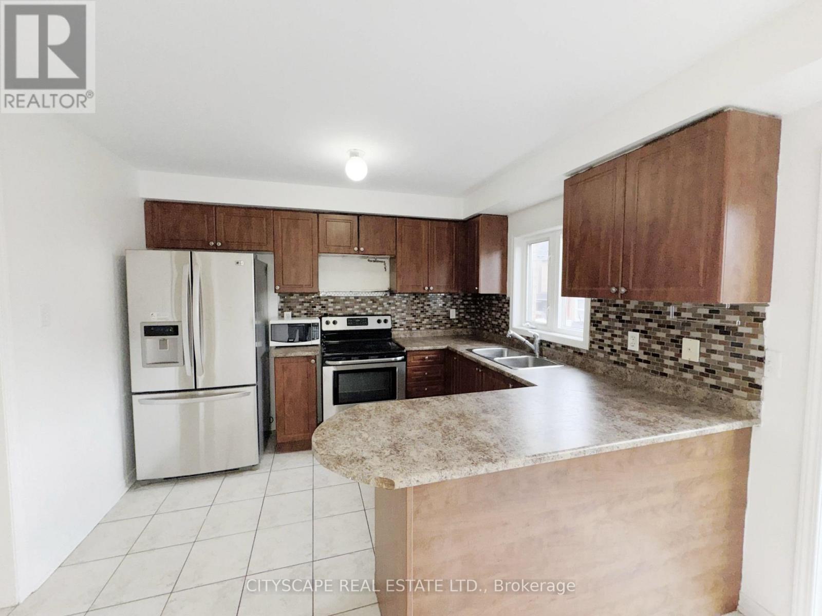 5797 Tiz Street, Mississauga, Ontario  L5R 0B4 - Photo 10 - W12994380