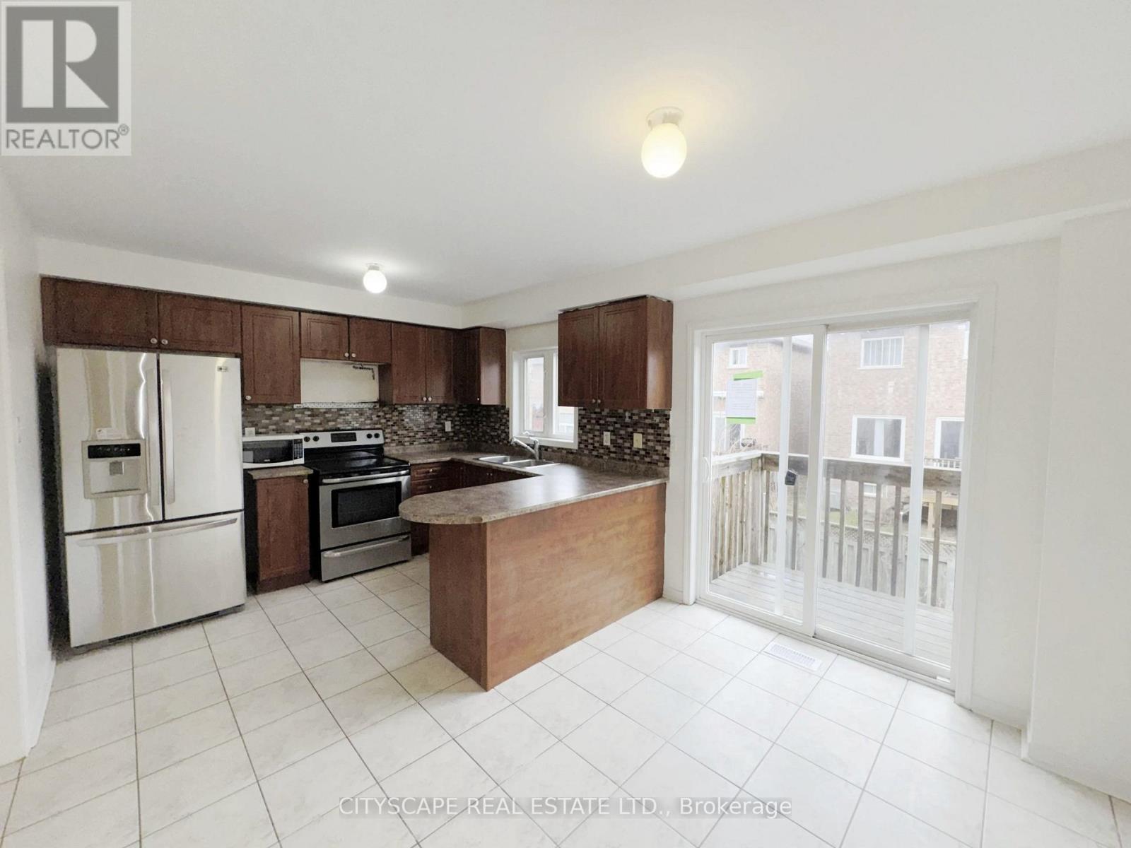 5797 Tiz Street, Mississauga, Ontario  L5R 0B4 - Photo 13 - W12994380