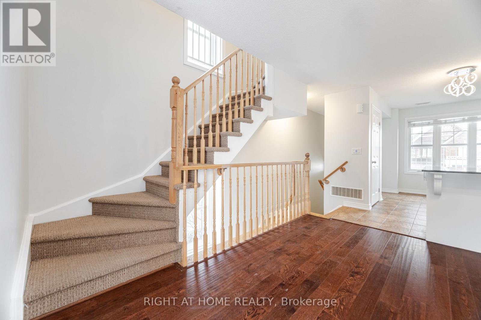 18 - 1380 Costigan Road, Milton, Ontario  L9T 8L2 - Photo 14 - W12994406