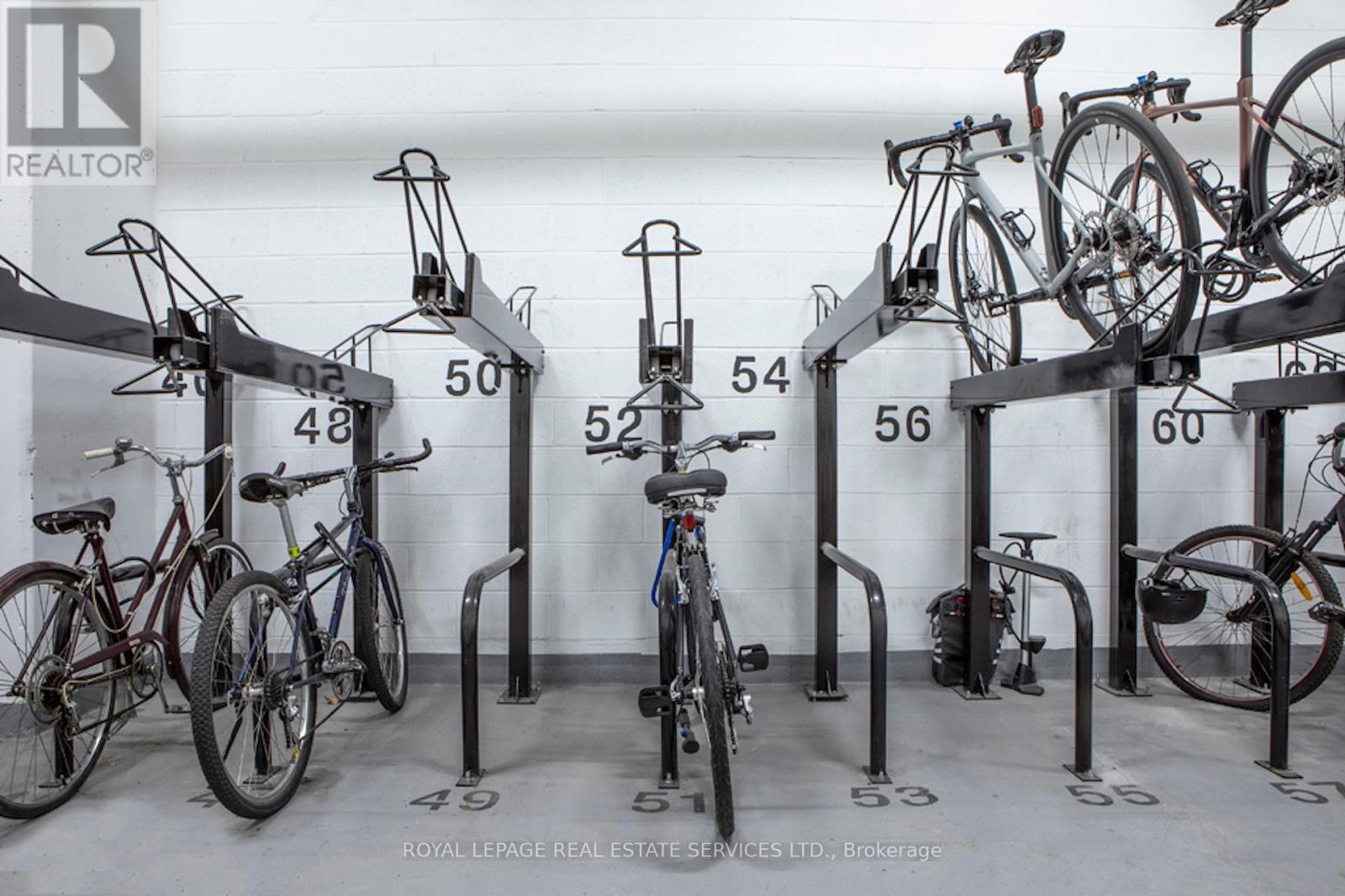 606 - 3385 Dundas Street W, Toronto, Ontario  M6S 2S2 - Photo 22 - W12994408